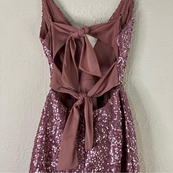 Lucy In The Sky Olivia Plunge Neck Tie Back Sequin Mini Dress in Light Pink - Picture 6 of 9